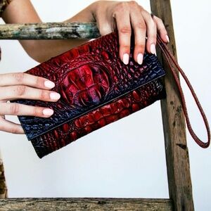 NWOT Freebird Lola Clutch